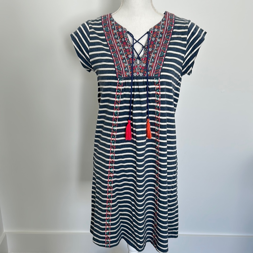 Super cute THML dress